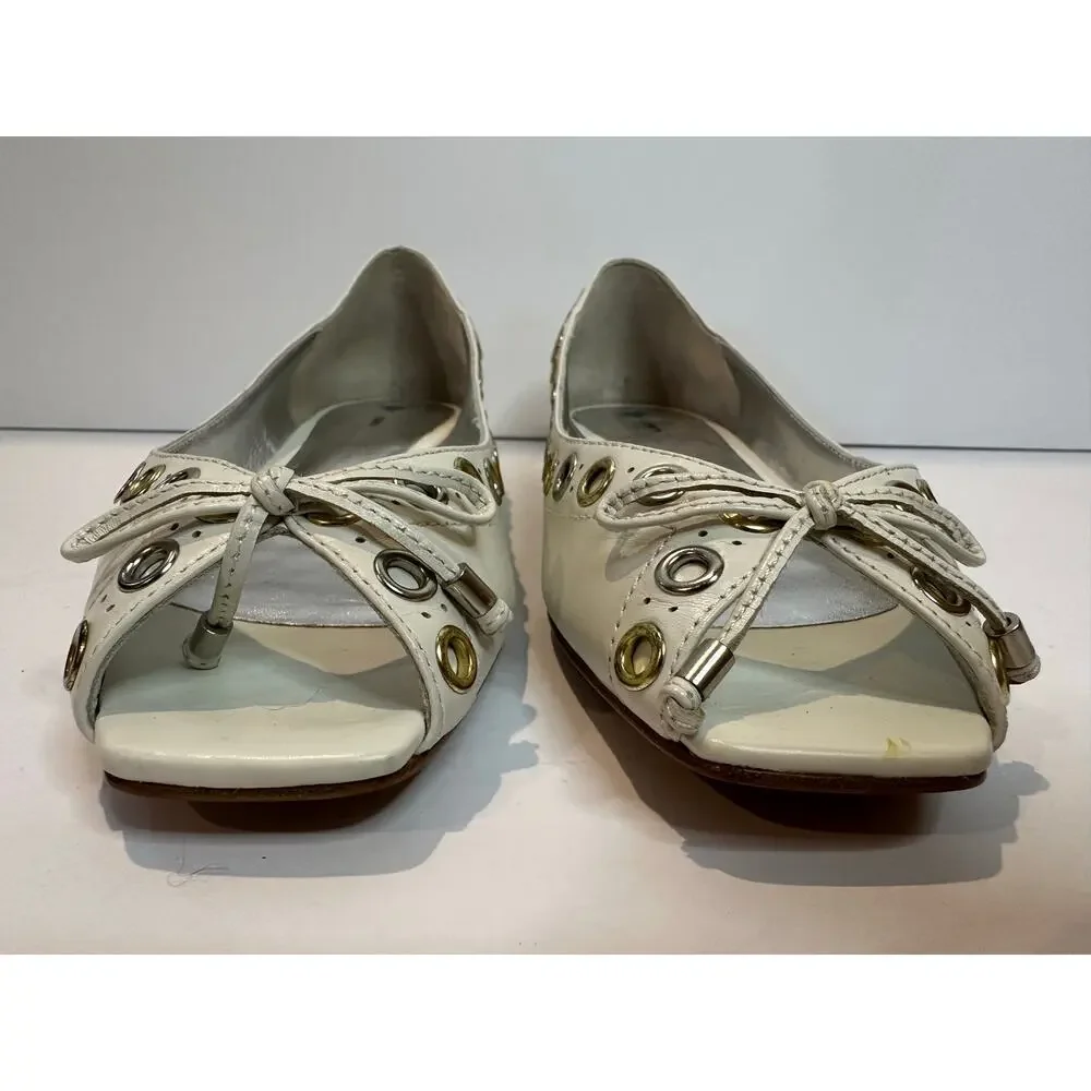 daniblack Leather Grommet Peep Toe Flats Women's 7.5 Cream Edgy Chic Mixed Metal